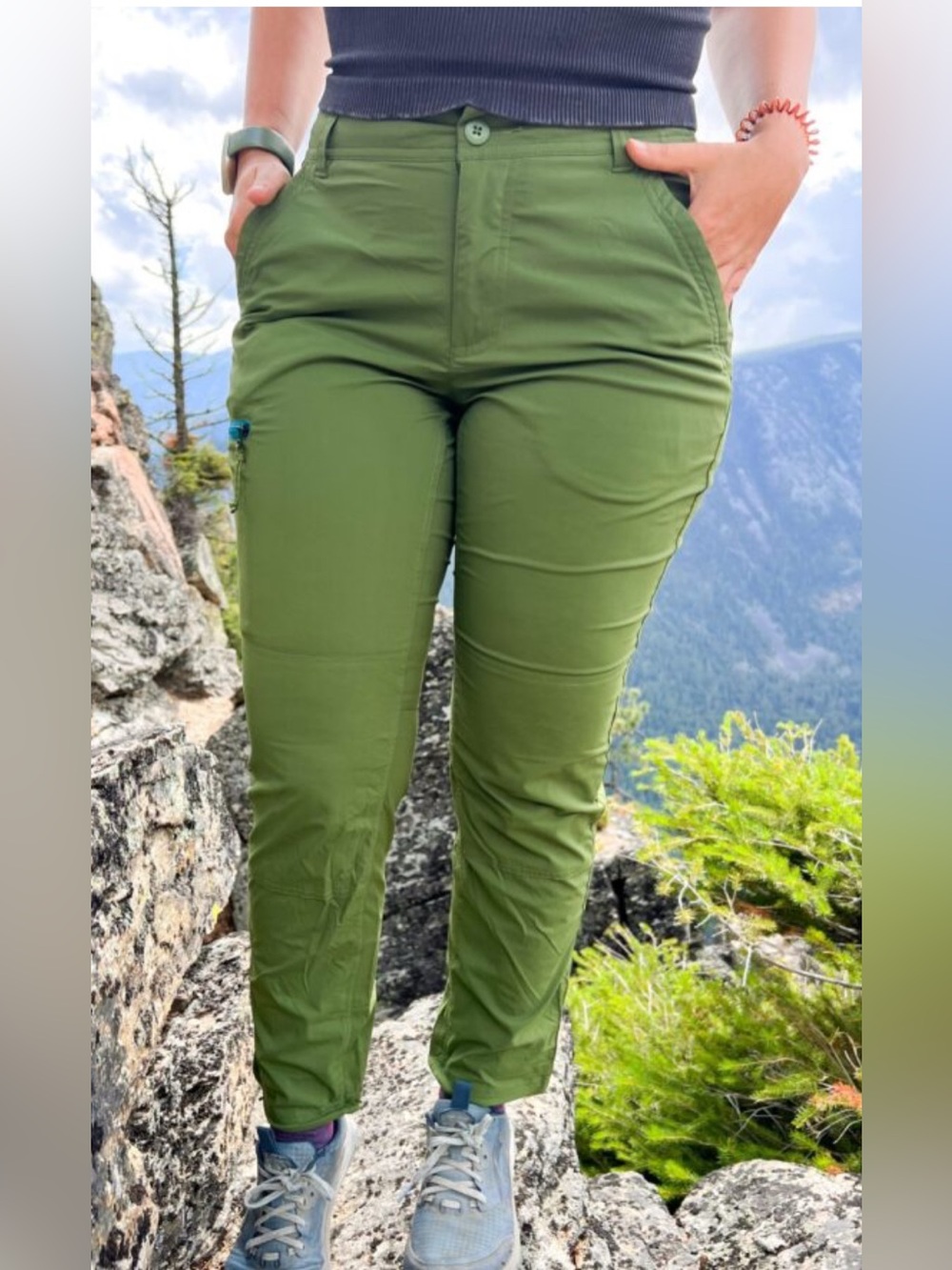 REl Co-op Trailmade pants in olive green blue zippered pocket size 4